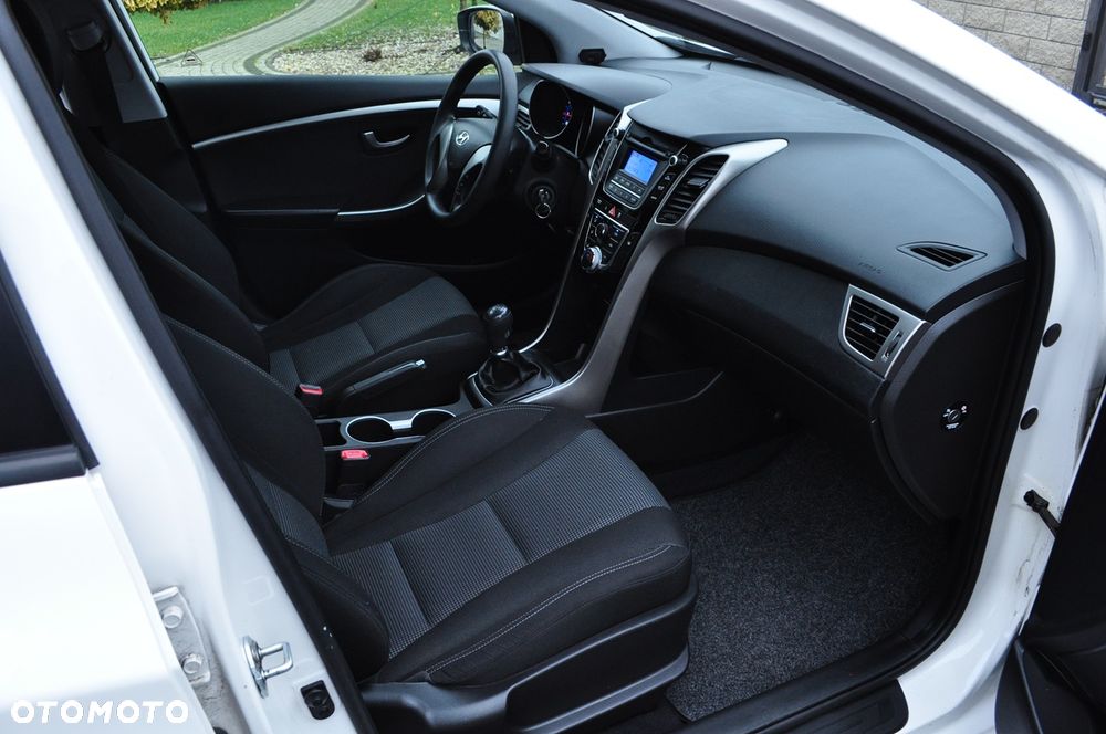 Hyundai i30 1.4 Classic - 6