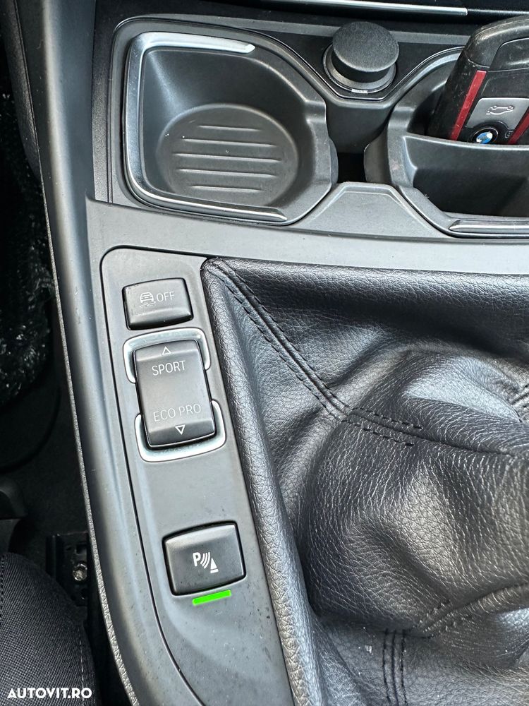 BMW Seria 1 118d Sport Line - 28