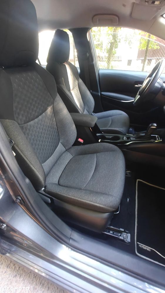 Toyota Corolla 1.8 Hybrid Comfort - 8