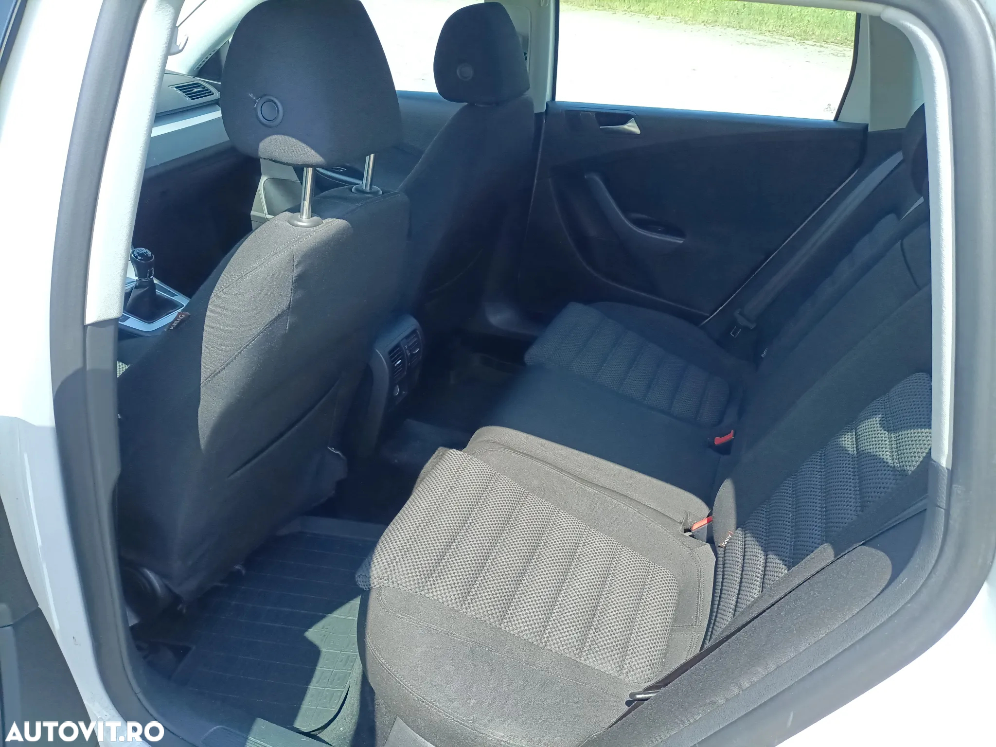Volkswagen Passat Variant 2.0 TDI Highline DPF - 9