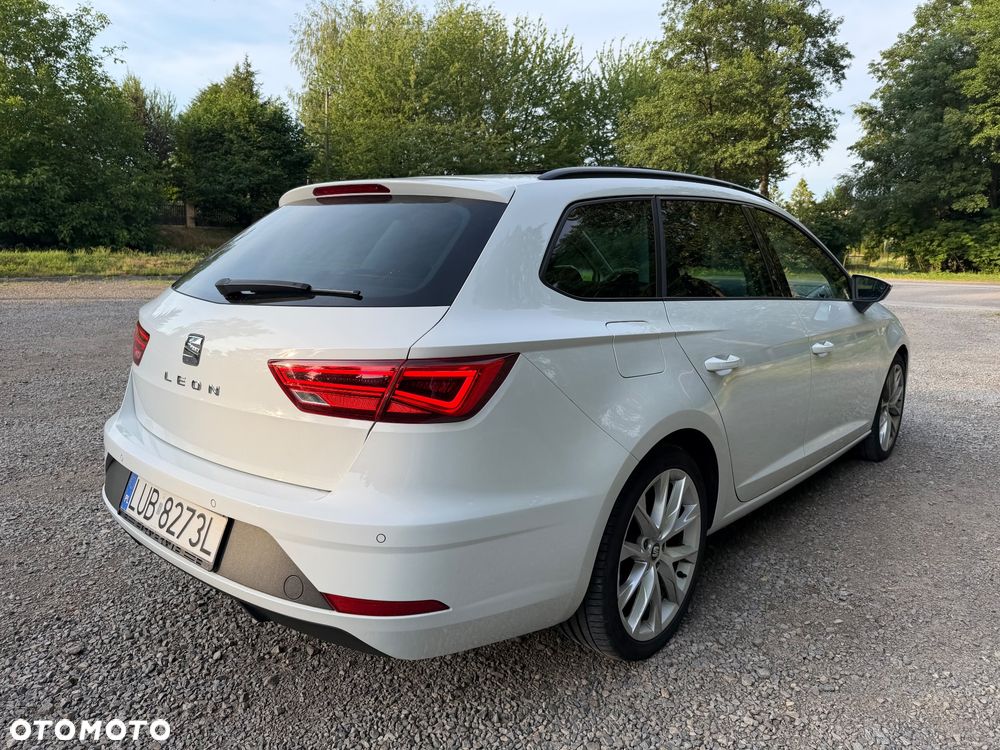Seat Leon 2.0 TDI DPF DSG FR Black Matt Edition - 9