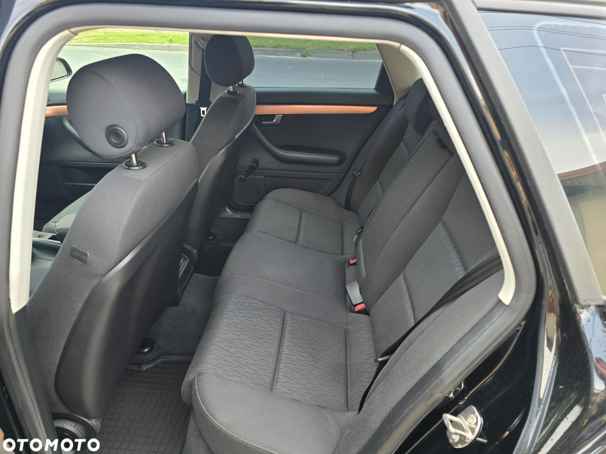 Audi A4 Avant 2.0 TDI - 7