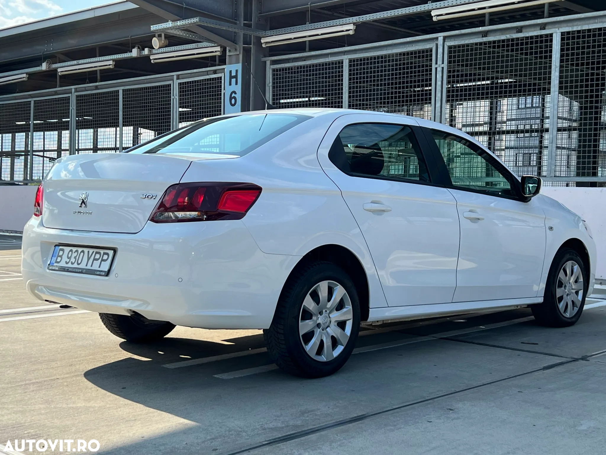 Peugeot 301 1.5 BlueHDI FAP Active - 4