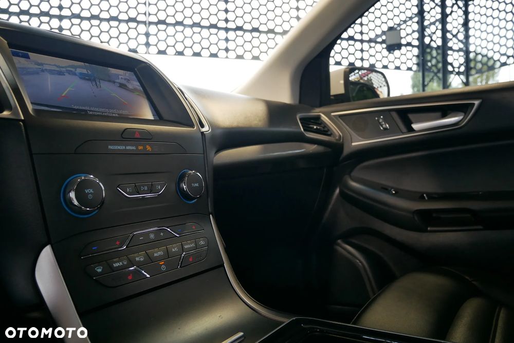 Ford Edge - 24