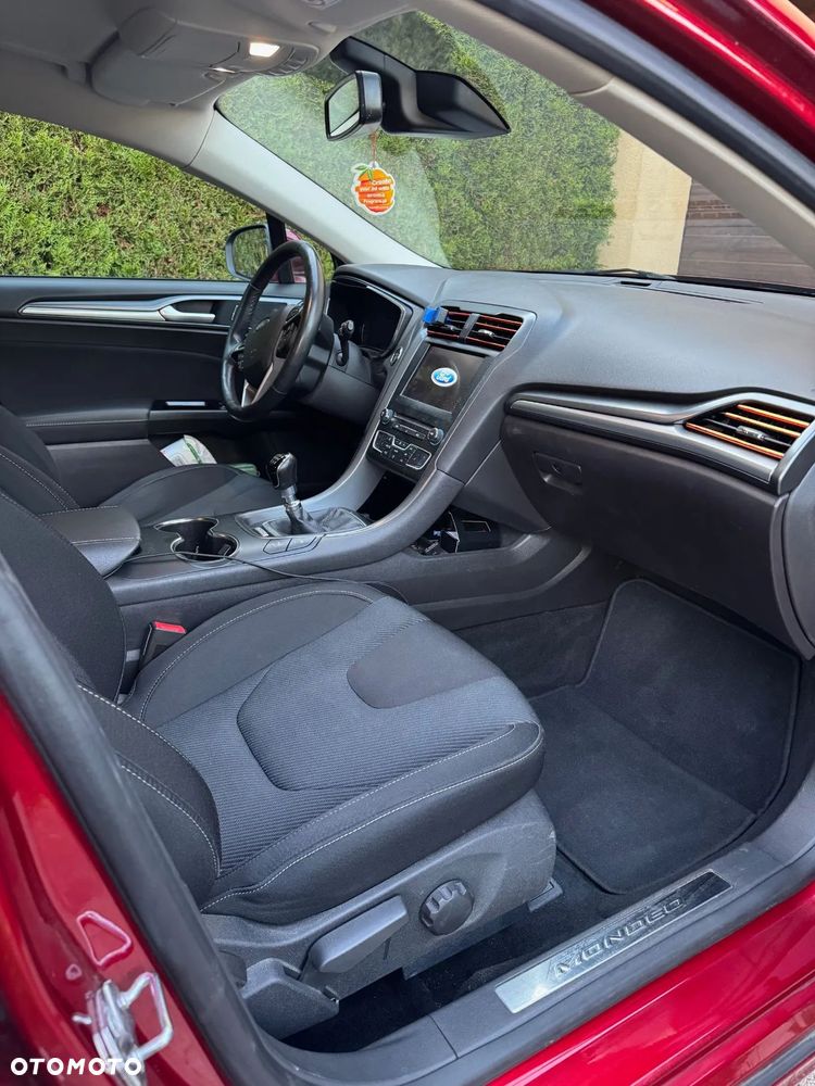 Ford Mondeo ver-1-5-ecoboost-titanium - 17