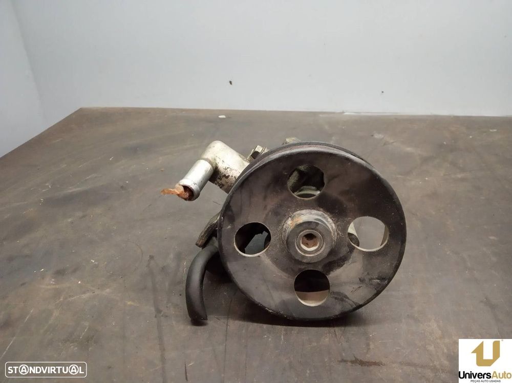 BOMBA DIREÇÃO KIA SPORTAGE 2007 -D4EA - 2