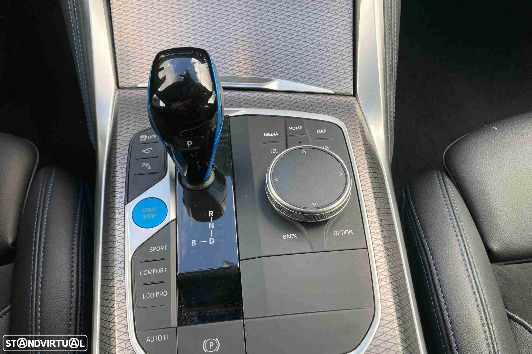 BMW i4 eDrive40 Desportiva M - 19