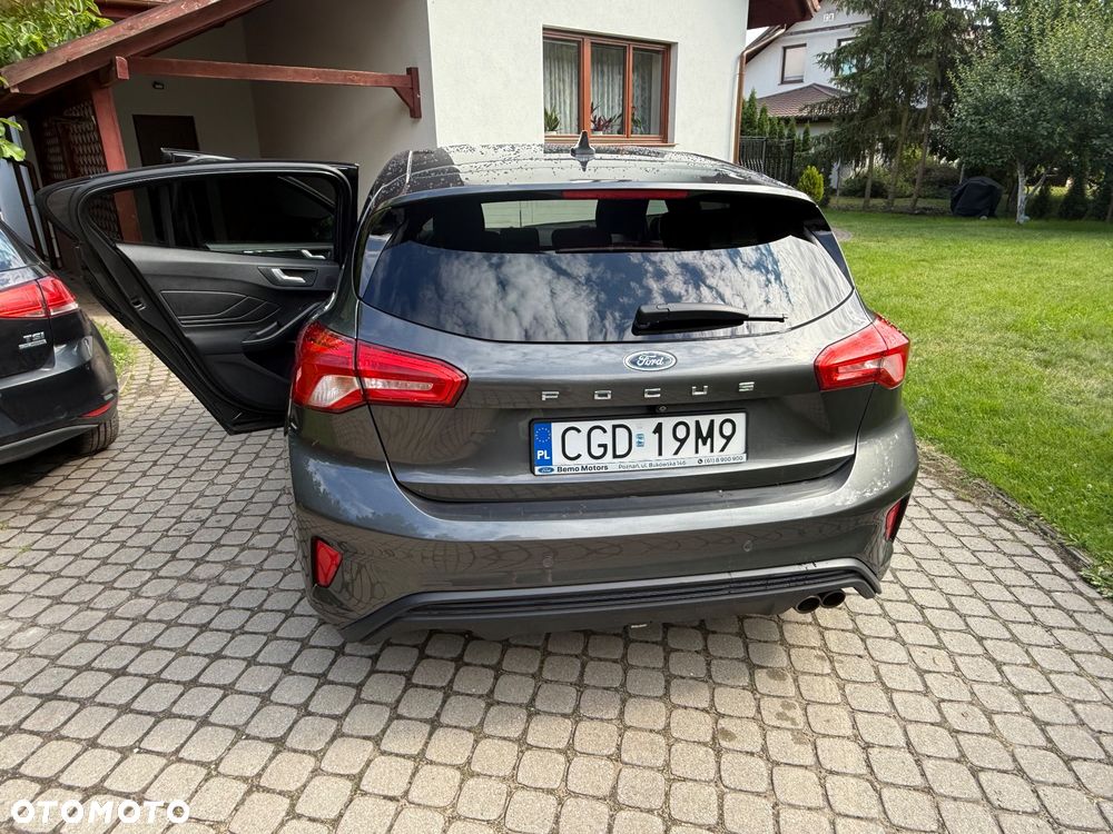 Ford Focus 1.5 EcoBoost ST-Line - 11