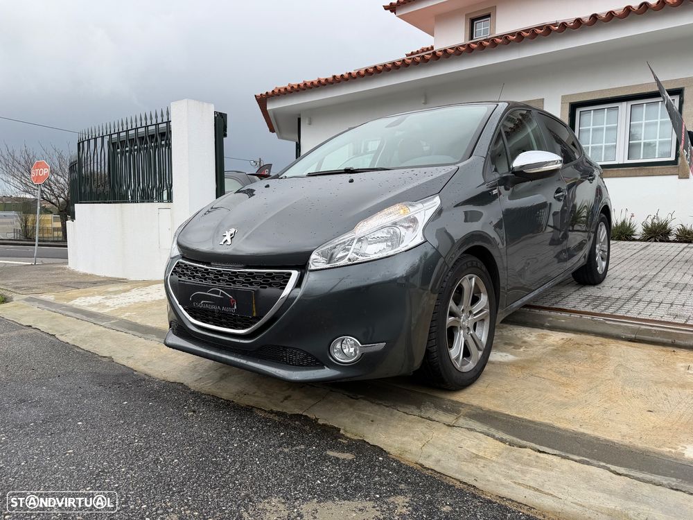 Peugeot 208 1.2 PureTech Style - 3