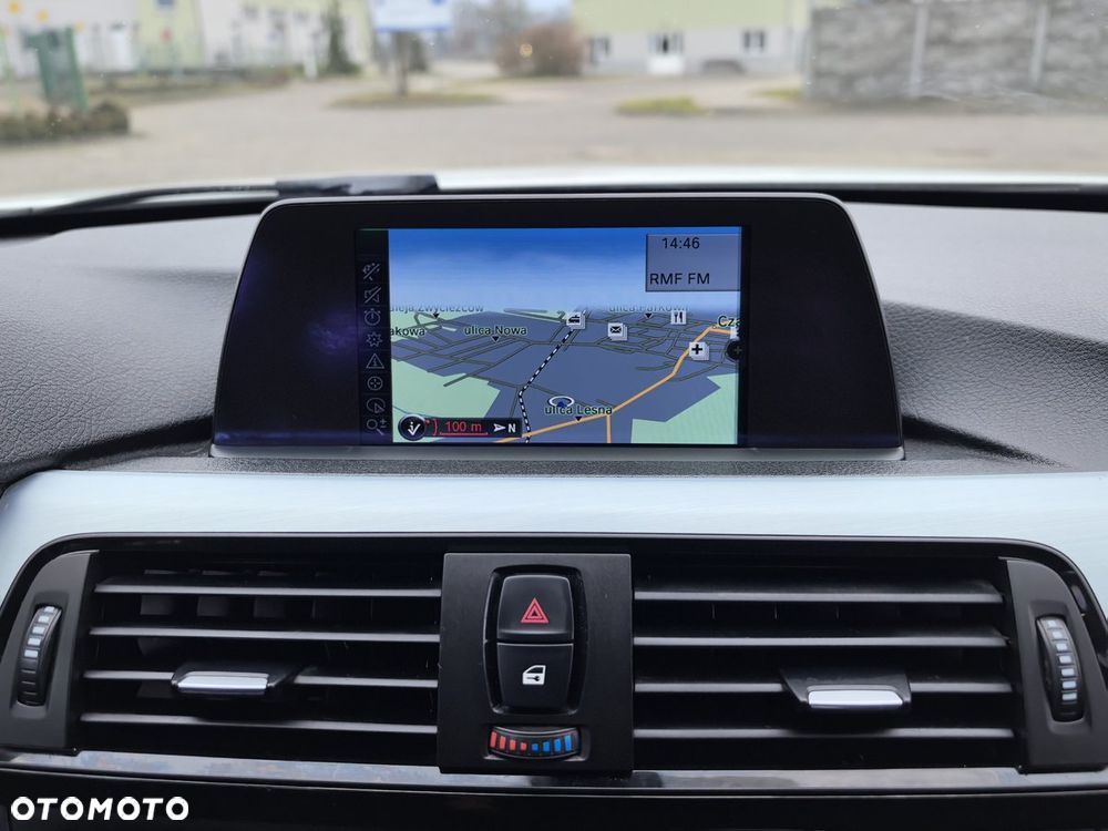 BMW Seria 3 318d DPF - 17