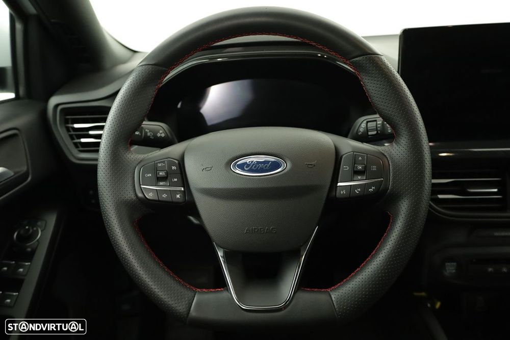 Ford Focus 1.0 EcoBoost MHEV ST-Line X - 14