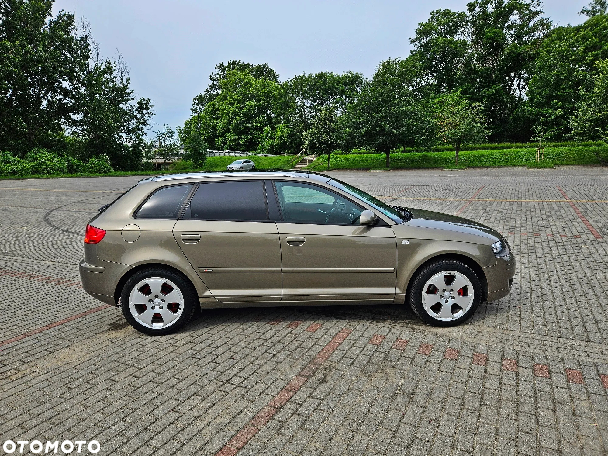 Audi A3 1.6 Sportback S tronic S line Sportpaket (plus) - 2