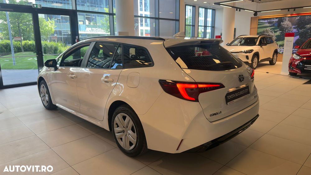 Toyota Corolla 1.8 HSD Eco - 6