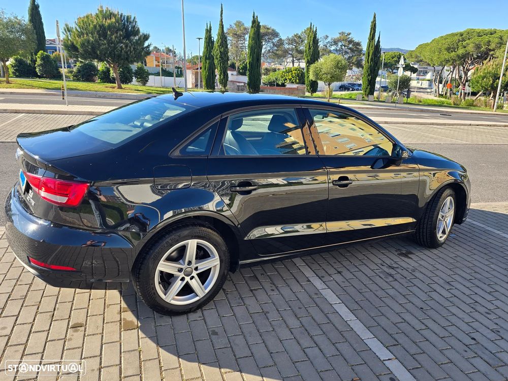 Audi A3 Limousine 30 TFSI edition one - 4