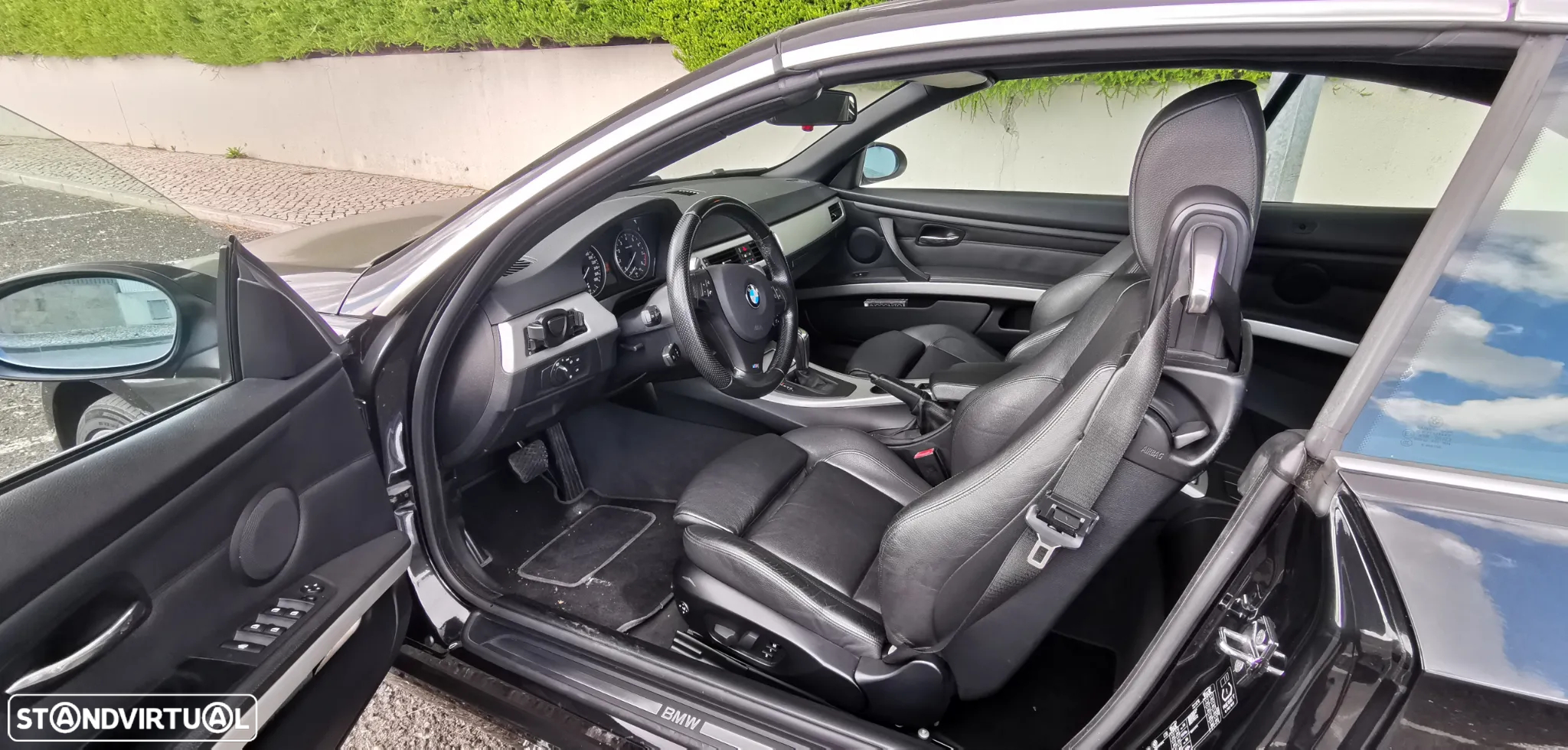 BMW 325 i Auto - 12
