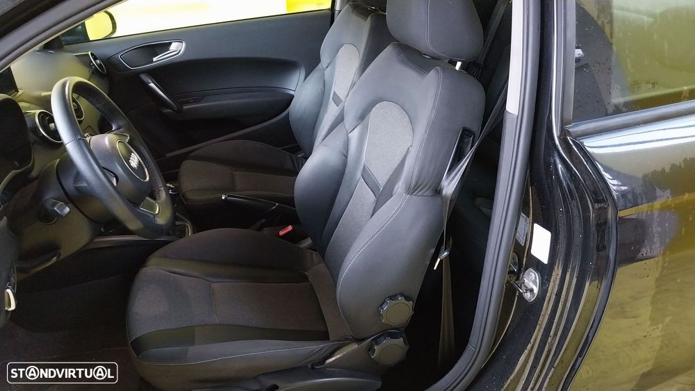 Audi A1 1.6 TDI Attraction - 6