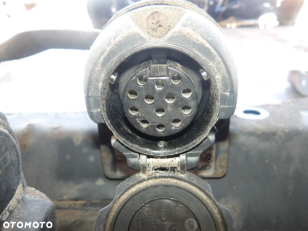 BMW E38 LIFT 99-01r. HAK HOLOWNICZY - 4