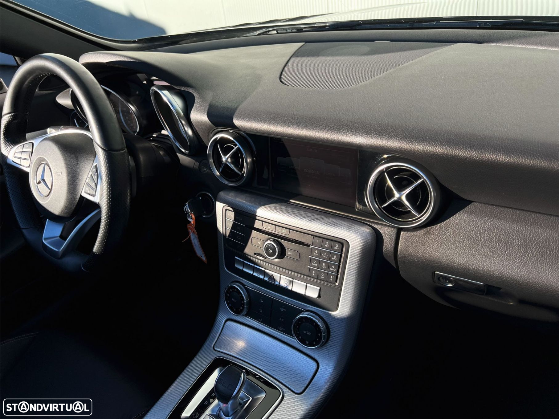 Mercedes-Benz SLC 180 - 31