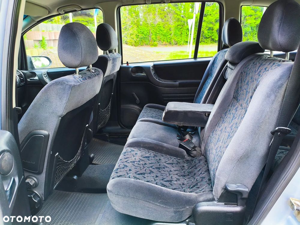 Opel Zafira 1.6 16V Comfort - 8