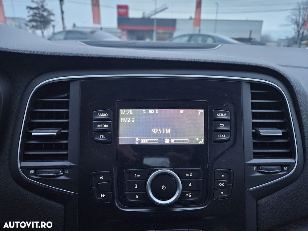 Renault Megane TCE 114 GPF Life - 8