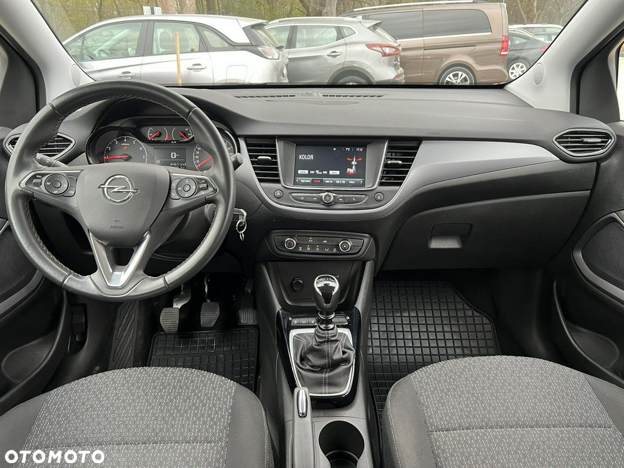 Opel Crossland X - 17