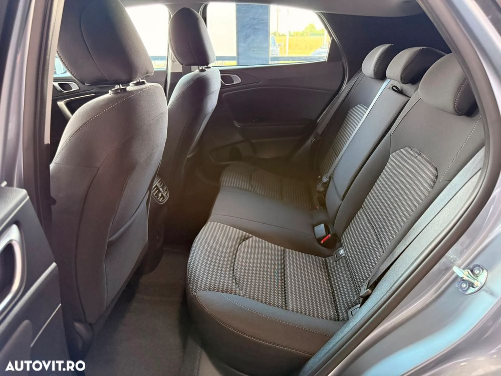 Kia XCeed 1.6 T-GDI 7DCT City - 11