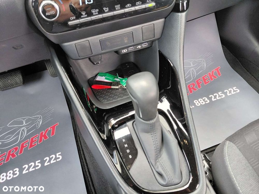Toyota Yaris - 22