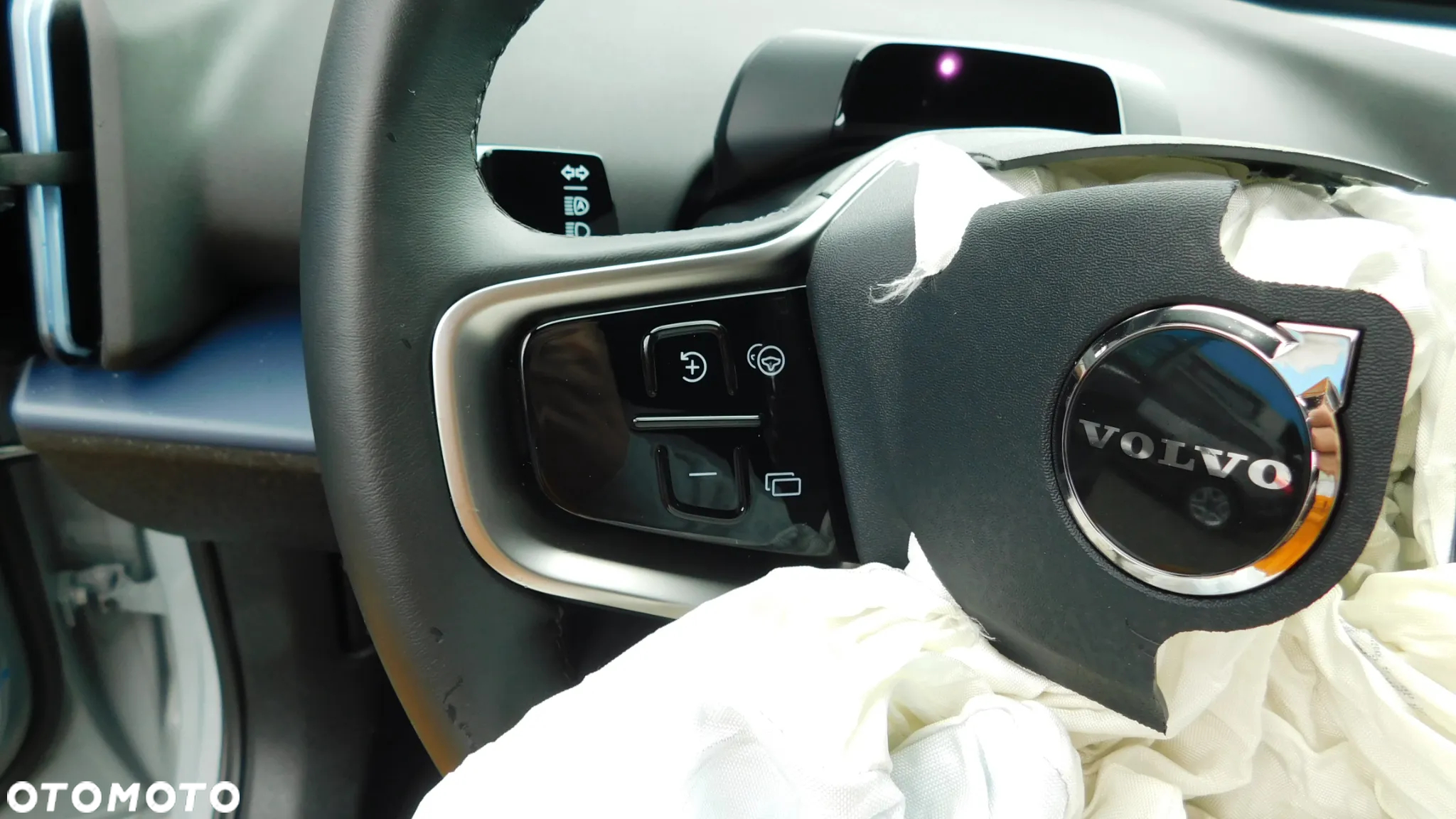 Volvo EX30 69kWh Single Motor Long Range Core - 26