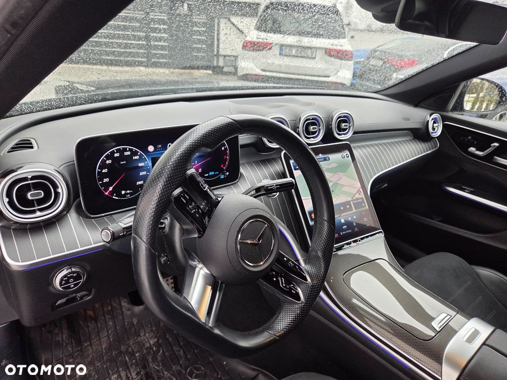 Mercedes-Benz Klasa C 300 4MATIC 9G-TRONIC - 29