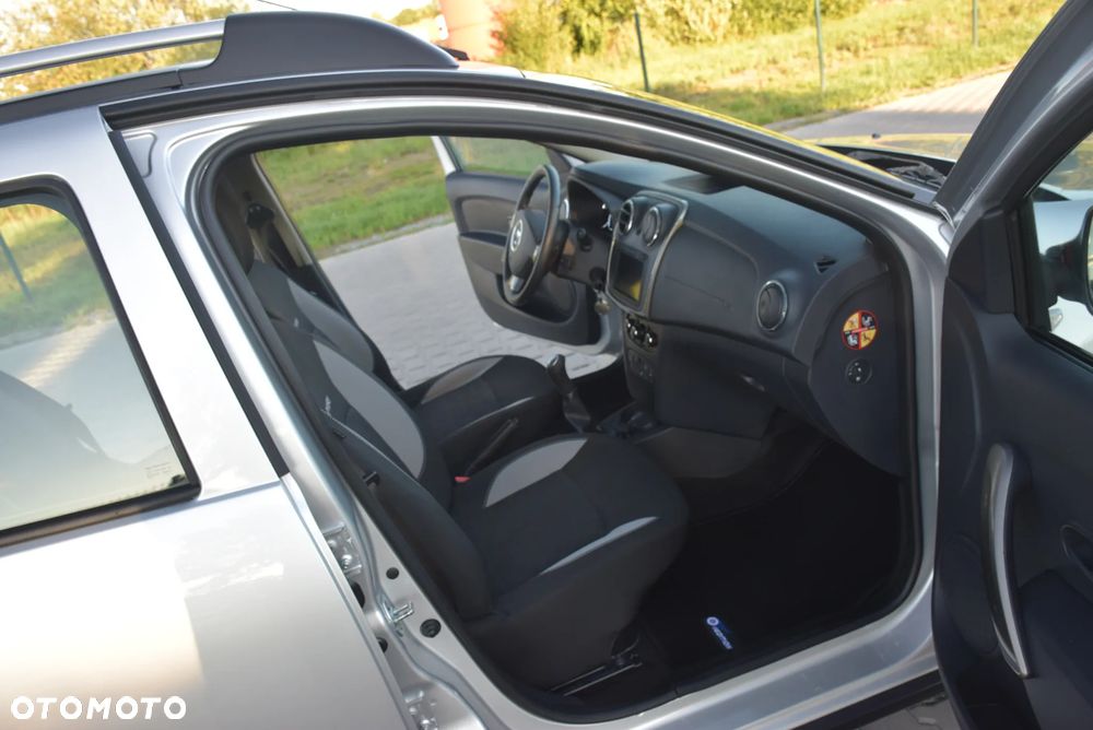 Dacia Sandero TCe 90 Laureate - 12