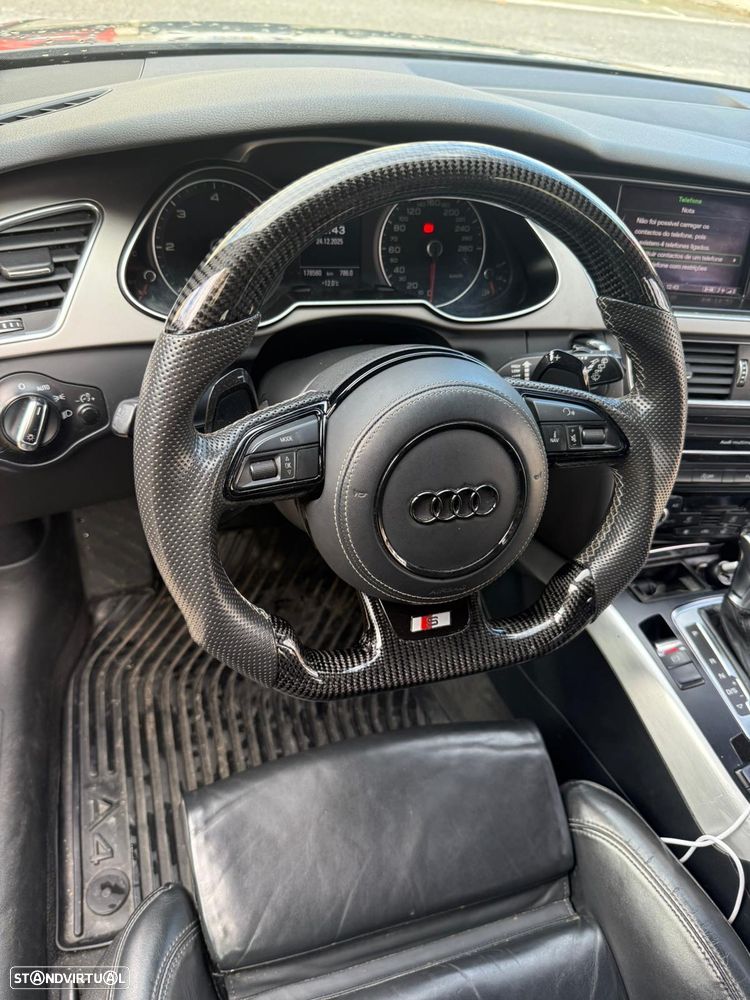 Audi A4 Avant 2.0 TDI quattro S tronic - 4