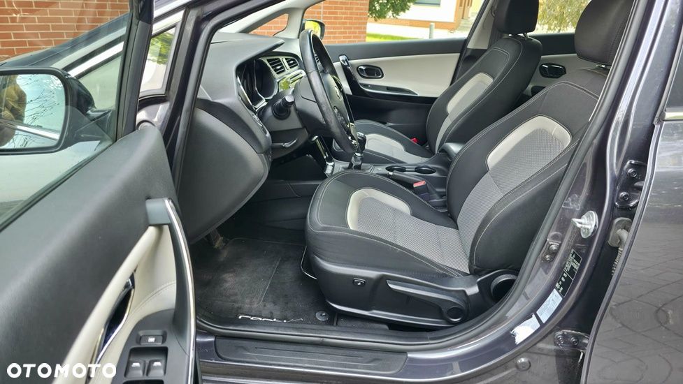 Kia Ceed 1.6 CRDi 136 ISG Spirit - 20