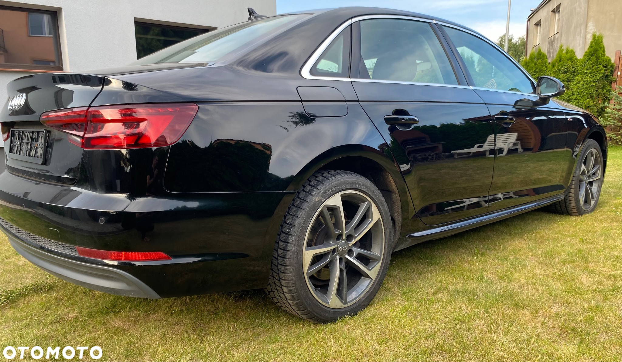 Audi A4 2.0 TDI S tronic design - 5