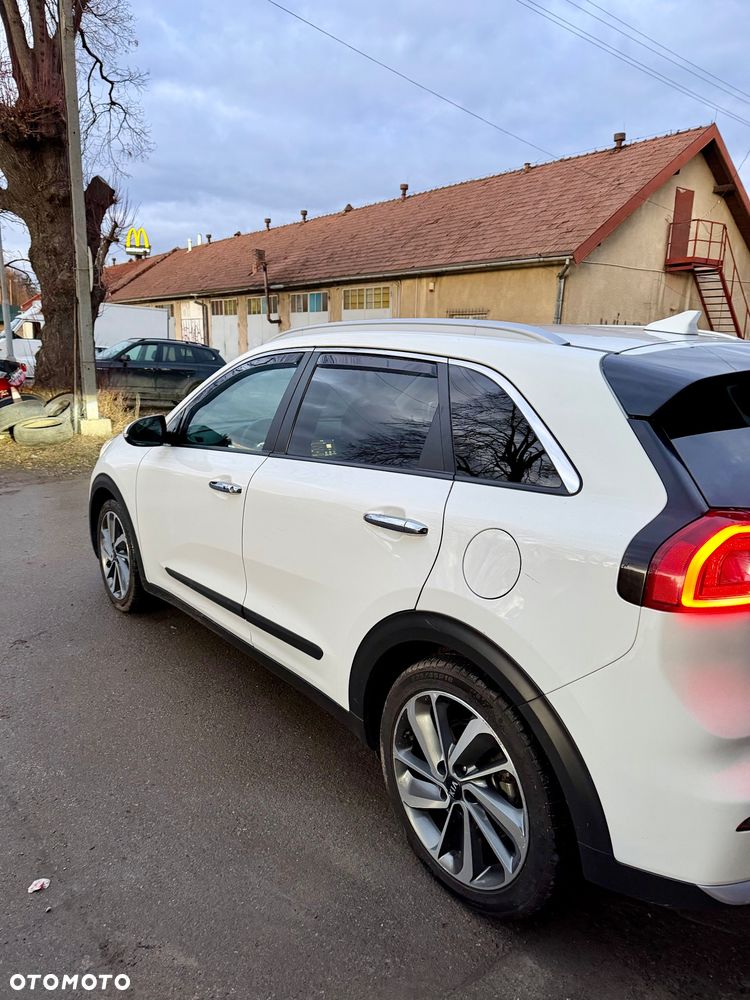 Kia Niro 1.6 GDI HEV 2WD OPF Edition 7 - 5