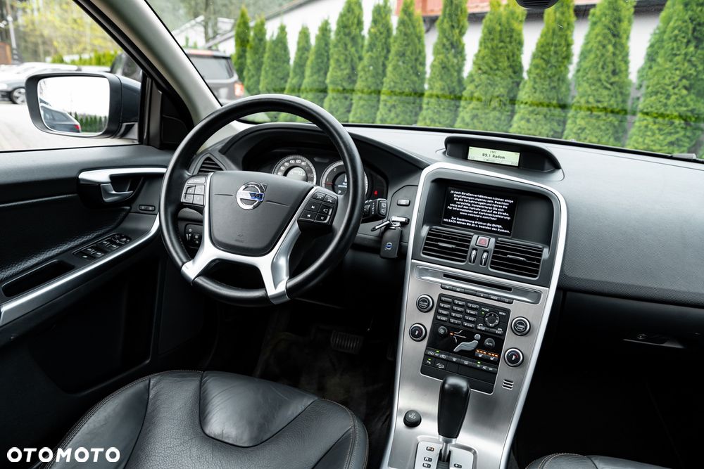 Volvo XC 60 2.4D AWD - 26
