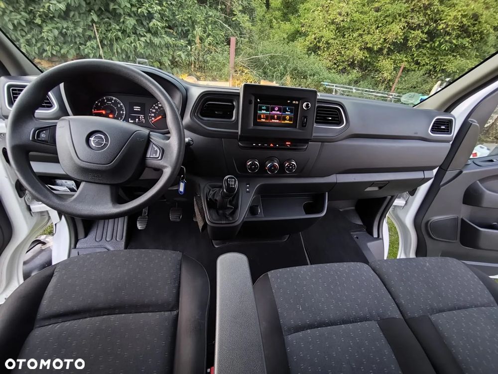 Opel Movano - 8