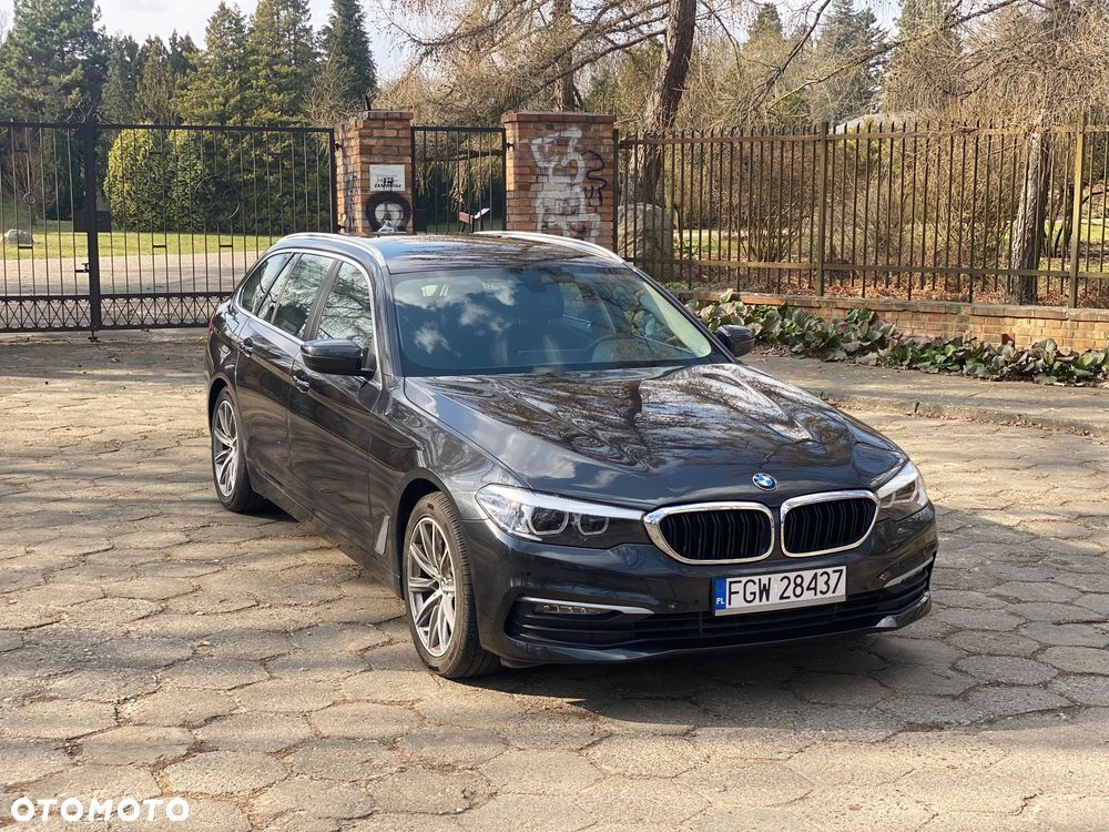 BMW 5 Series 2018 photo 2