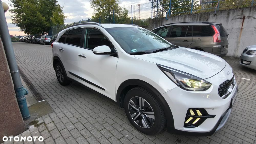 Kia Niro 1.6 GDI Hybrid L Business Line - 11