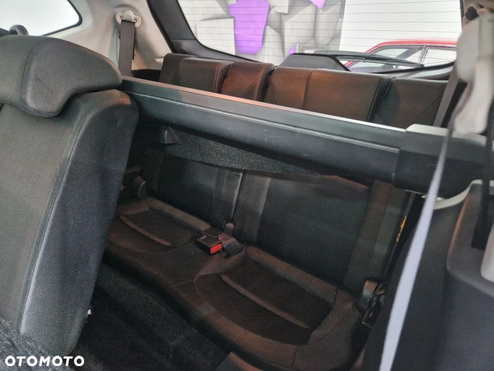 Nissan Qashqai+2 - 19