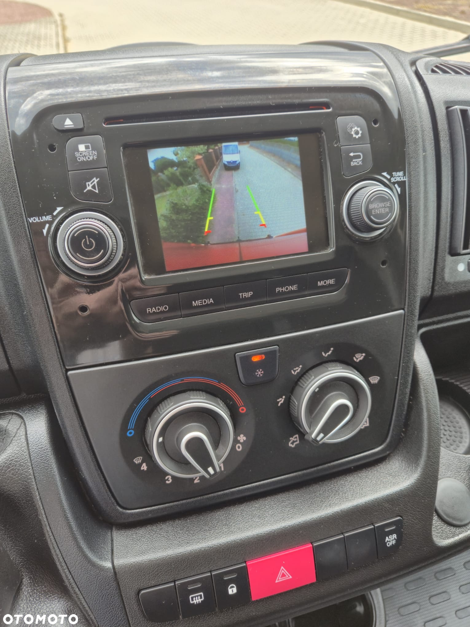 Citroën Jumper L2H2 130Tys km 2019r kamera klima webasto - 35