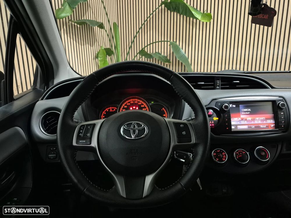 Toyota Yaris 1.4 D-4D Comfort+P.Style - 9