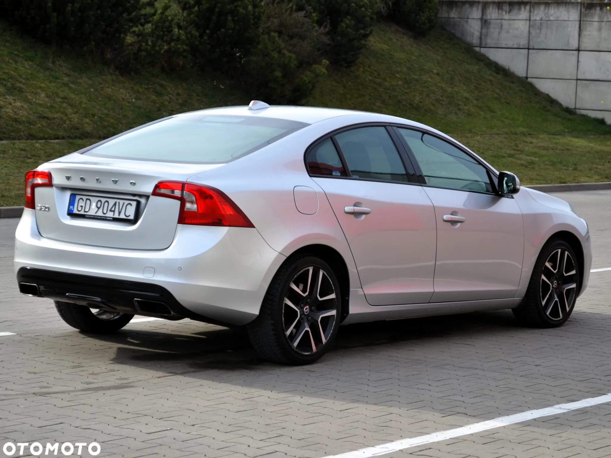 Volvo S60 D3 Drive-E Summum - 2
