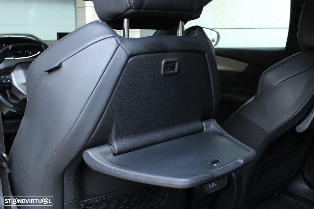 Peugeot 5008 1.5 BlueHDi GT EAT8 - 48