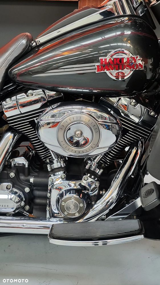Harley-Davidson Touring Ultra Limited - 13
