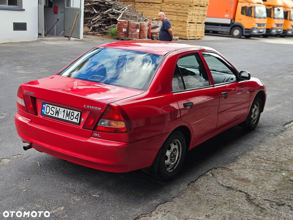 Mitsubishi Lancer 1300 GL - 14