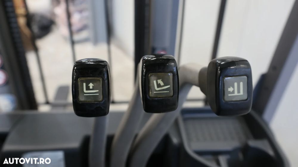 Jungheinrich TFG 320 - 13