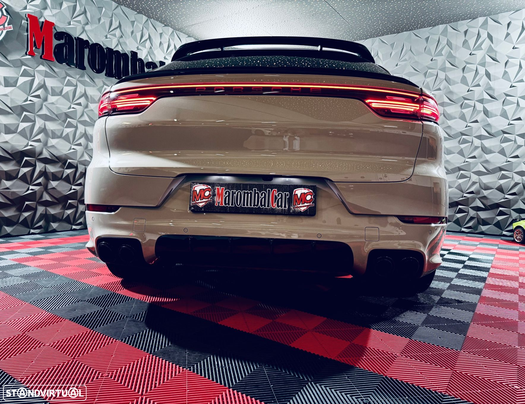 Porsche Cayenne Coupé Turbo - 3