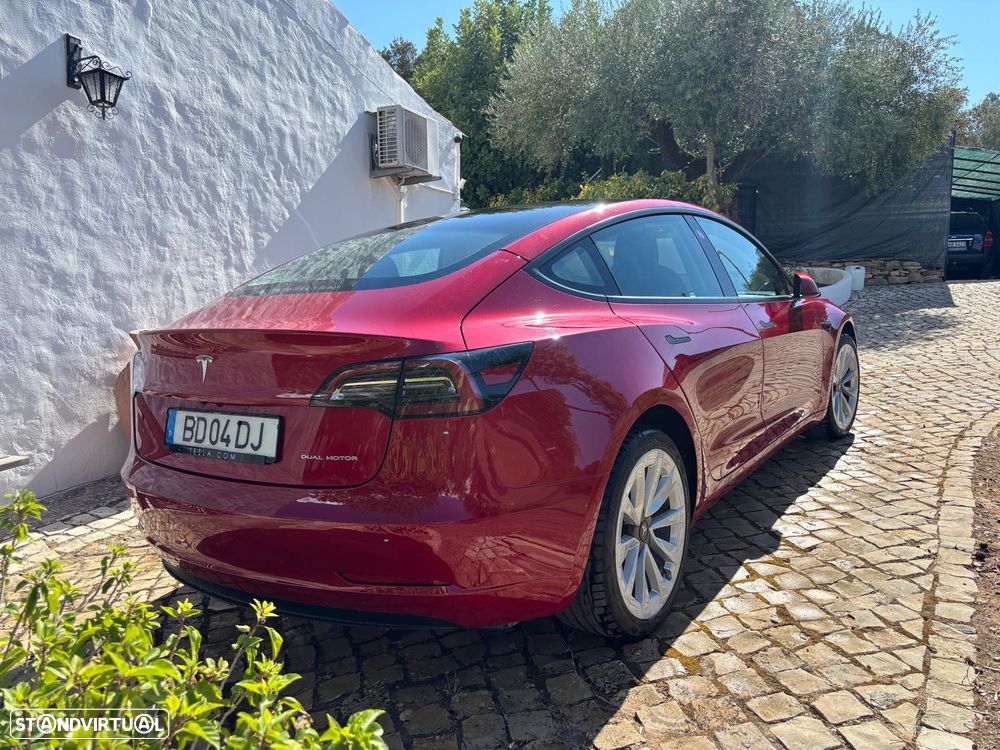 Tesla Model 3 - 5