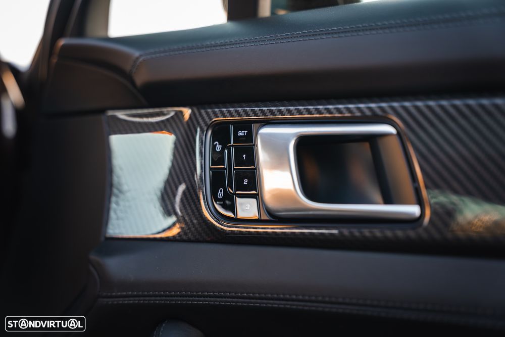 Porsche Panamera Sport Turismo 4 E-Hybrid - 16