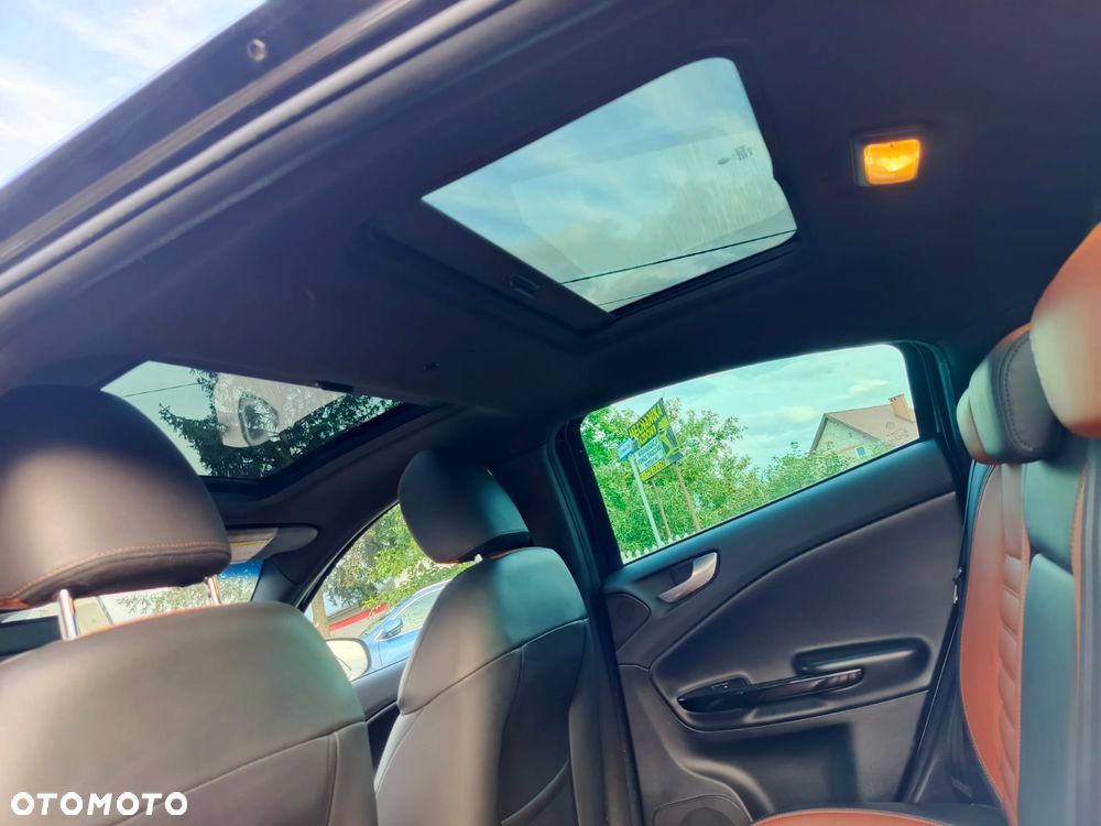 Alfa Romeo Giulietta 2.0 JTDM 16V - 11